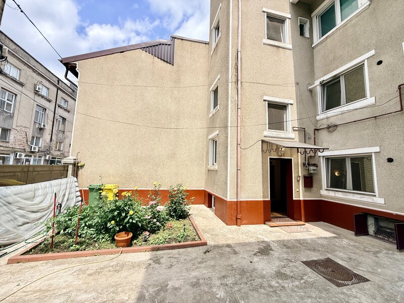 Unirii, Rond Cosbuc, Piata Regina Maria, casa individuala D+P+E1+E2.