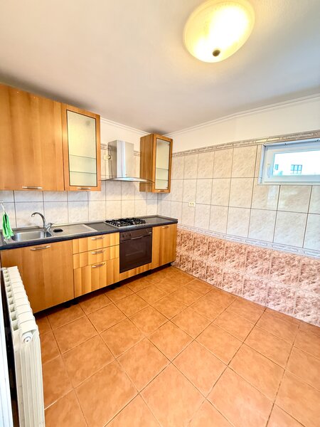 Unirii, Rond Cosbuc, Piata Regina Maria, casa individuala D+P+E1+E2.